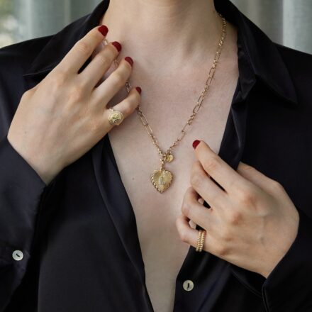 Olivia 3 LOLA medallion CLARA ring
